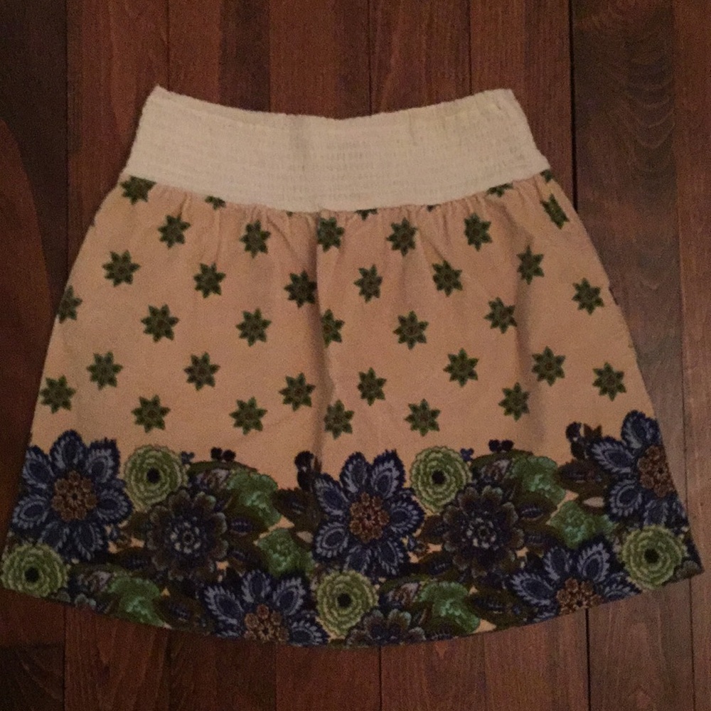 Free People patterned mini skirt. Barely worn!